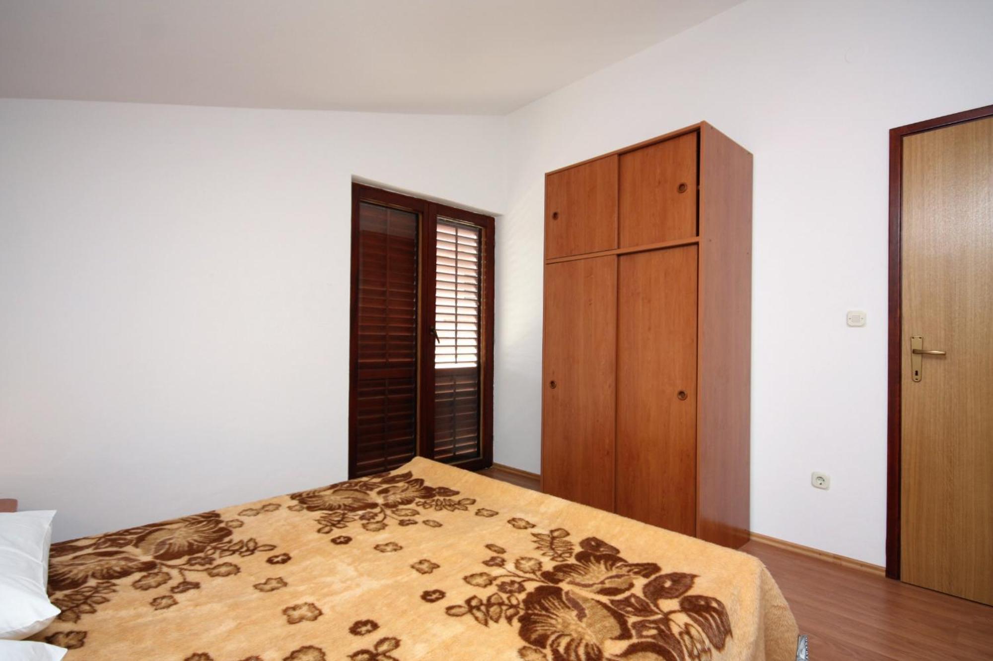 Apartments With A Parking Space Jezera, Murter - 5109 Номер фото